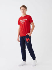 Bahçeşehir Koleji Özel Tasarım Beyaz Sweatshirt + Kırmızı EST 94 T-Shirt + Eşofman Altı Kombini